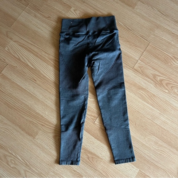 Aerie Offline Gray Ribbed High Rise Leggings Medium - Picture 8 of 8